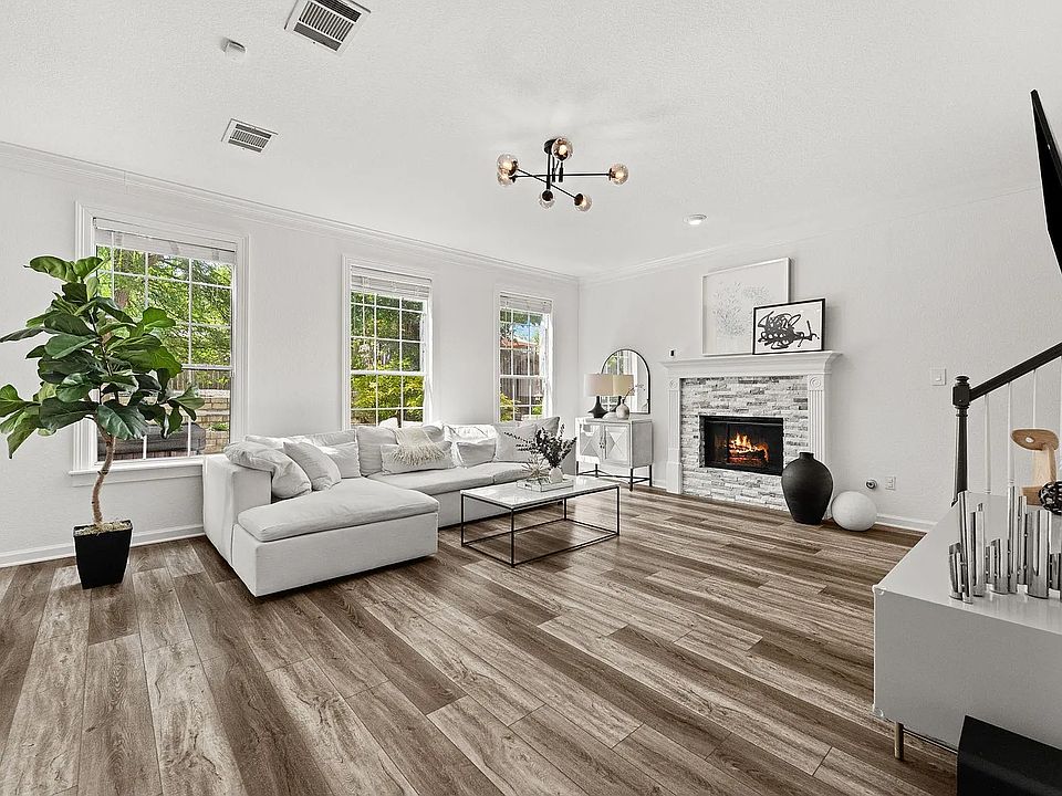 Light wood LVP flooring in bright Austin living room